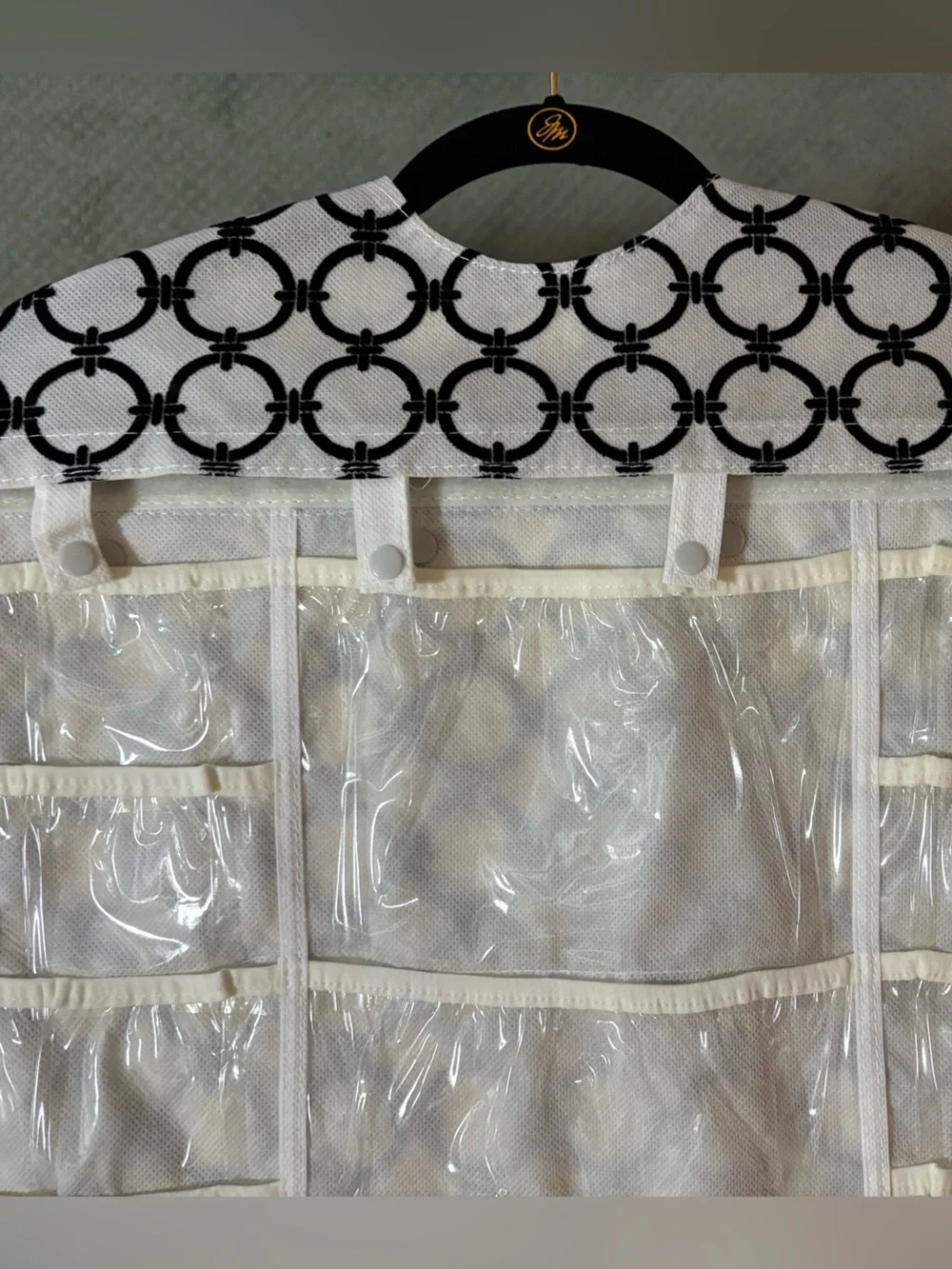 Joy Mangano Huggable Hangers 30 Pocket Hanging Closet & Travel Organizer B&W
